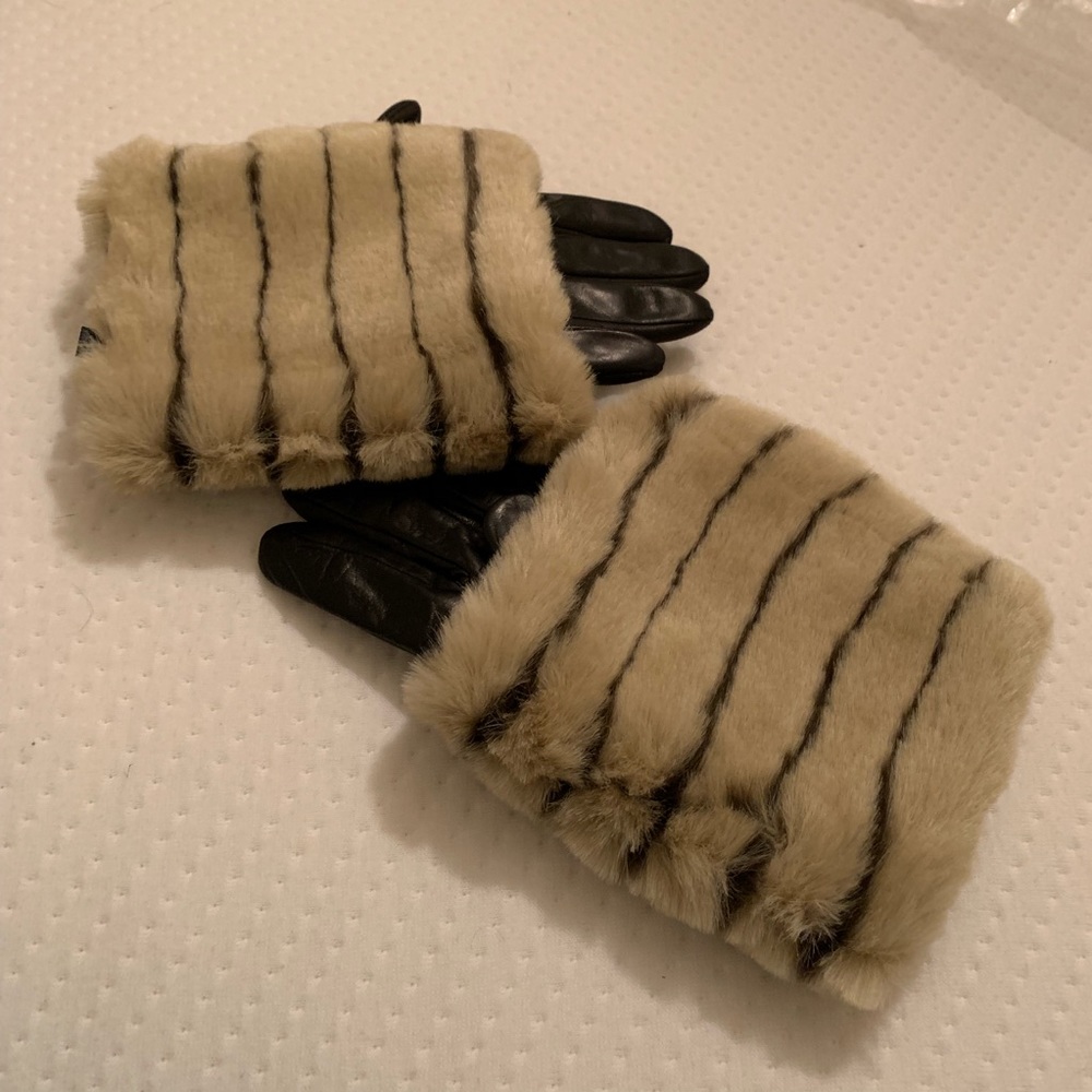 Beautiful Anthropologie Gloves- genuine leather! - Picture 2 of 6
